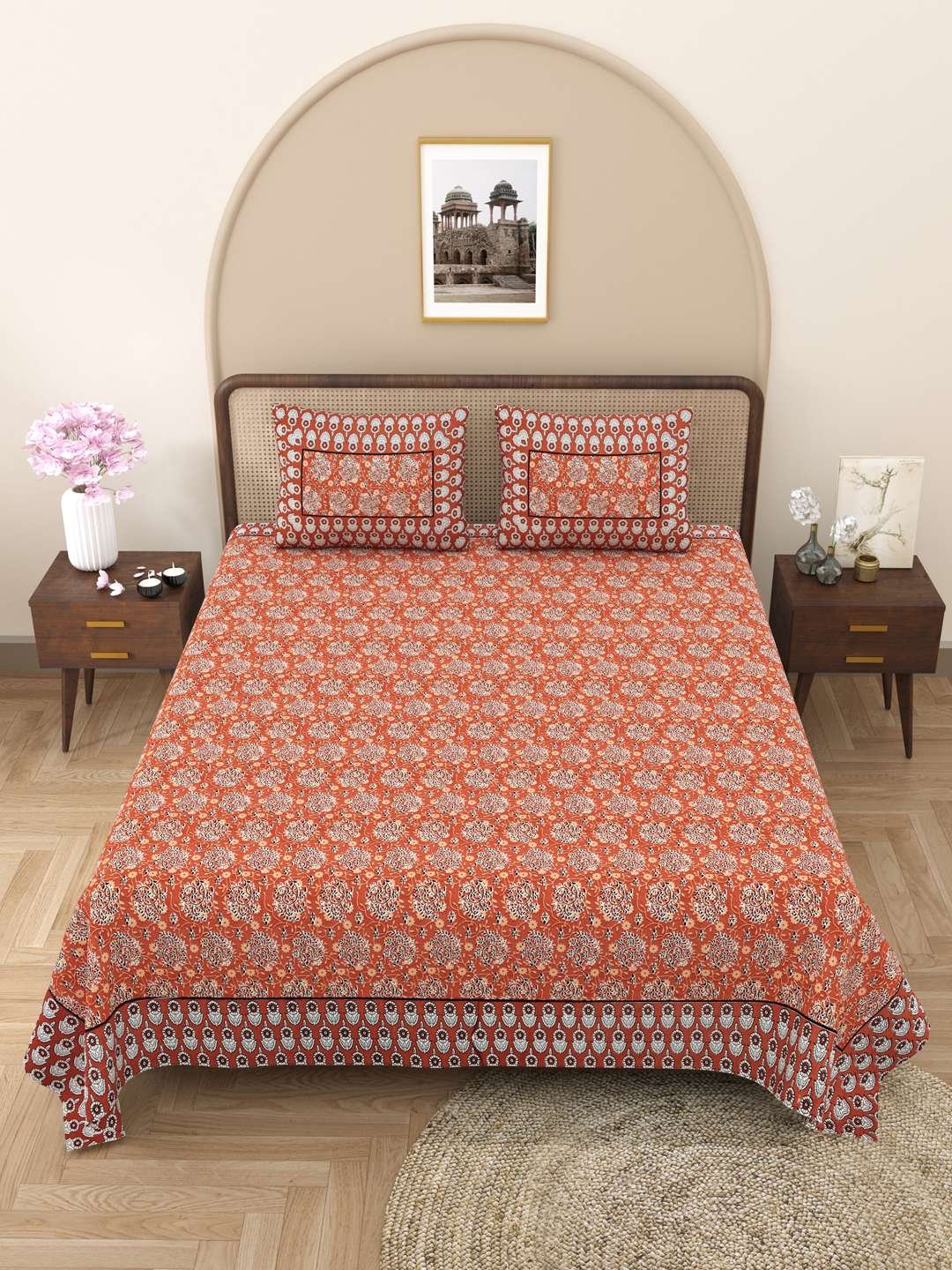 100% Pure Cotton Traditional Printed Bedsheet for Double Bed King Size Bedsheet with 2 Pillow Covers