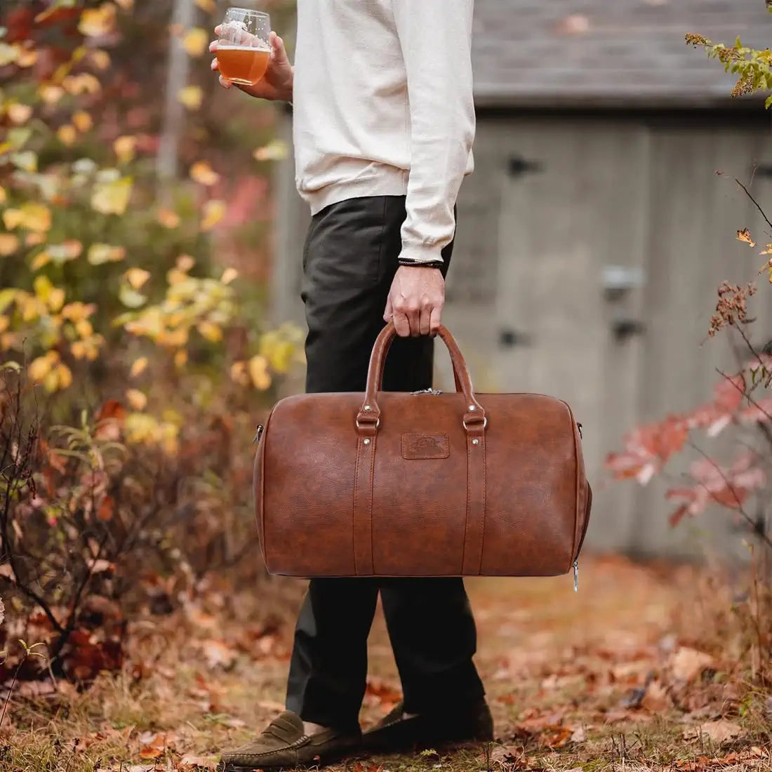Leather World Duffle Bag for Travel with Shoe Pocket for Men and Women Made of Textured Leatherette with Attachable Shoulder Strap Cabin Bag