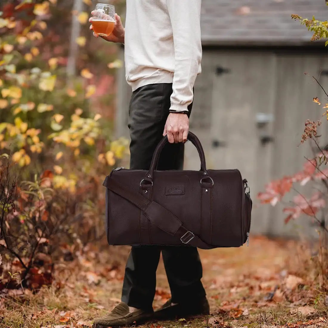 Leather World Duffle Bag for Travel with Shoe Pocket for Men and Women Made of Textured Leatherette with Detachable Shoulder Strap Cabin Bag