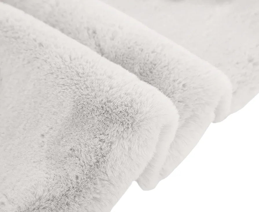 Luxe Home International Ruffle Bath Runner 2 X 5 Ft Colour White