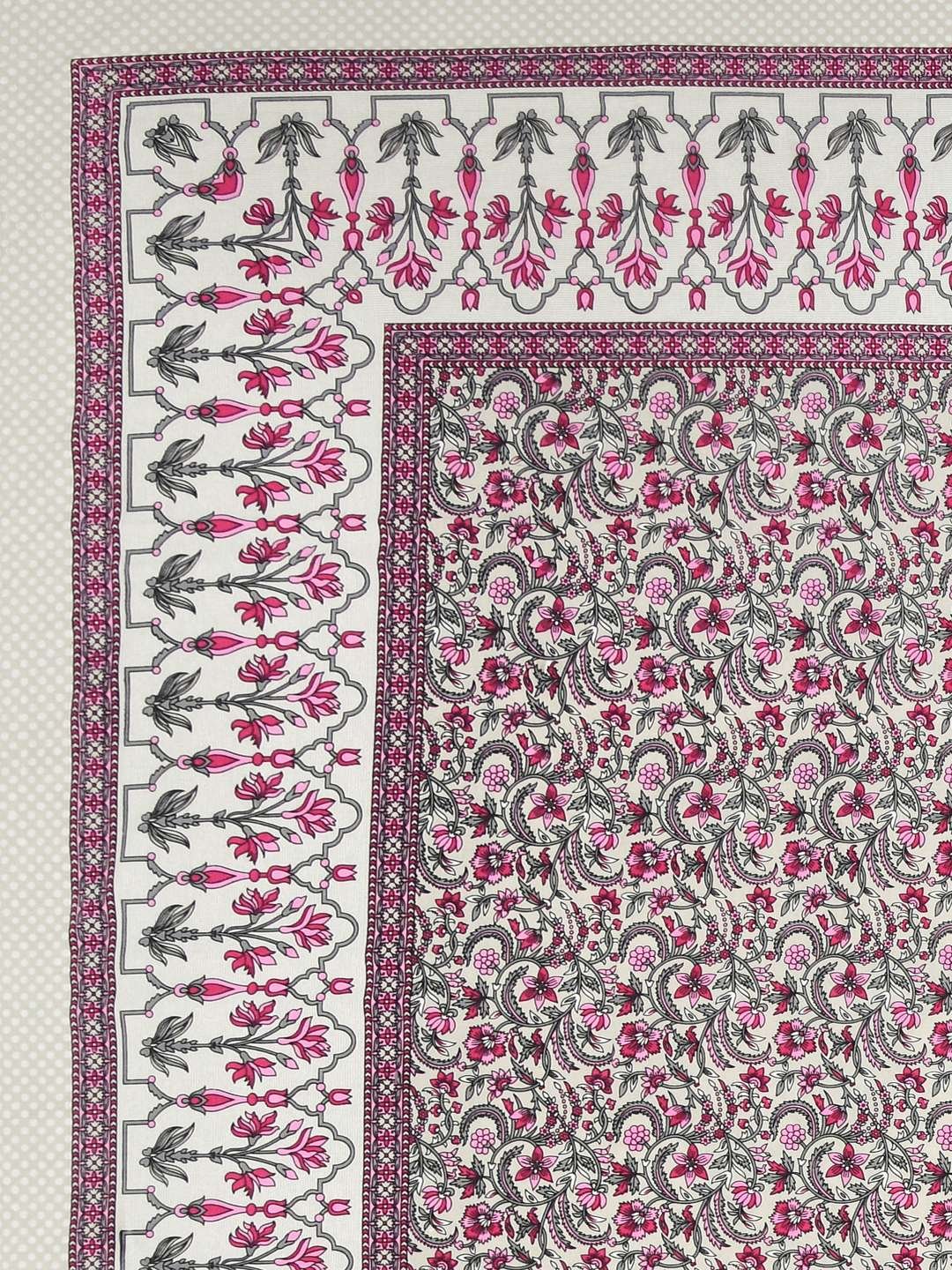 100% Pure Cotton Traditional Printed Bedsheet for Double Bed King Size Bedsheet with 2 Pillow Covers
