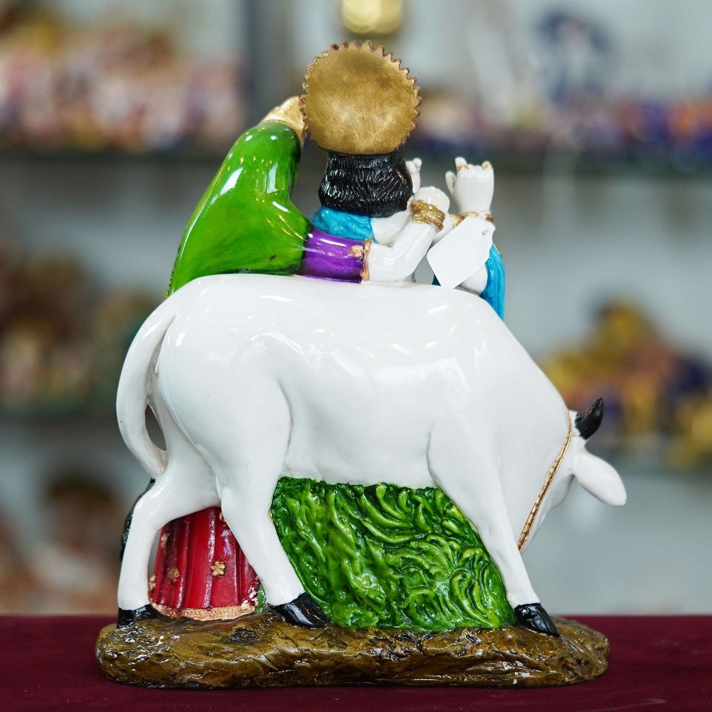 Radha Krishna with Cow Resin Sculpture – Divine Harmony and Blessings for Your Home