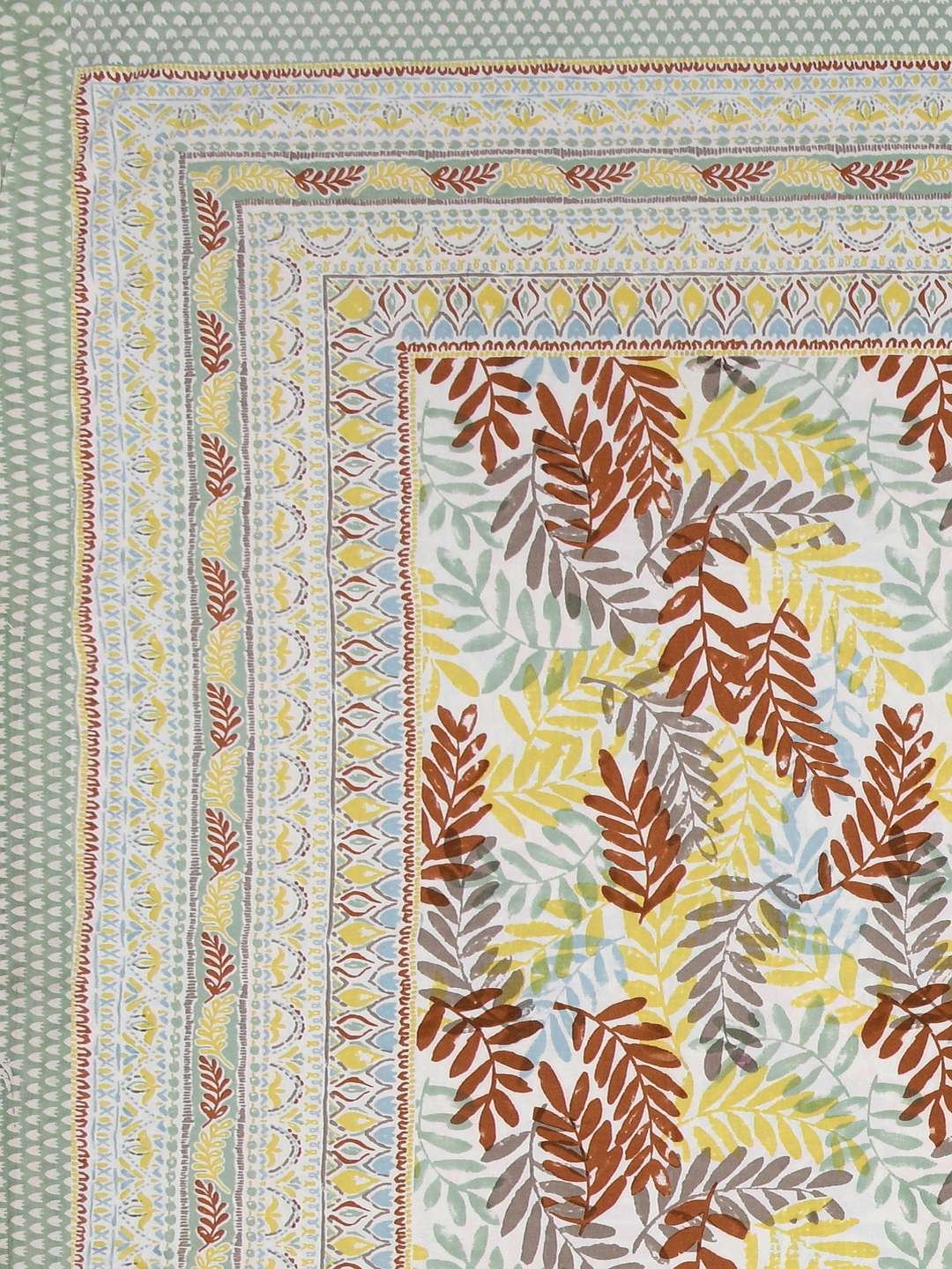 100% Pure Cotton Traditional Printed Bedsheet for Double Bed King Size Bedsheet with 2 Pillow Covers
