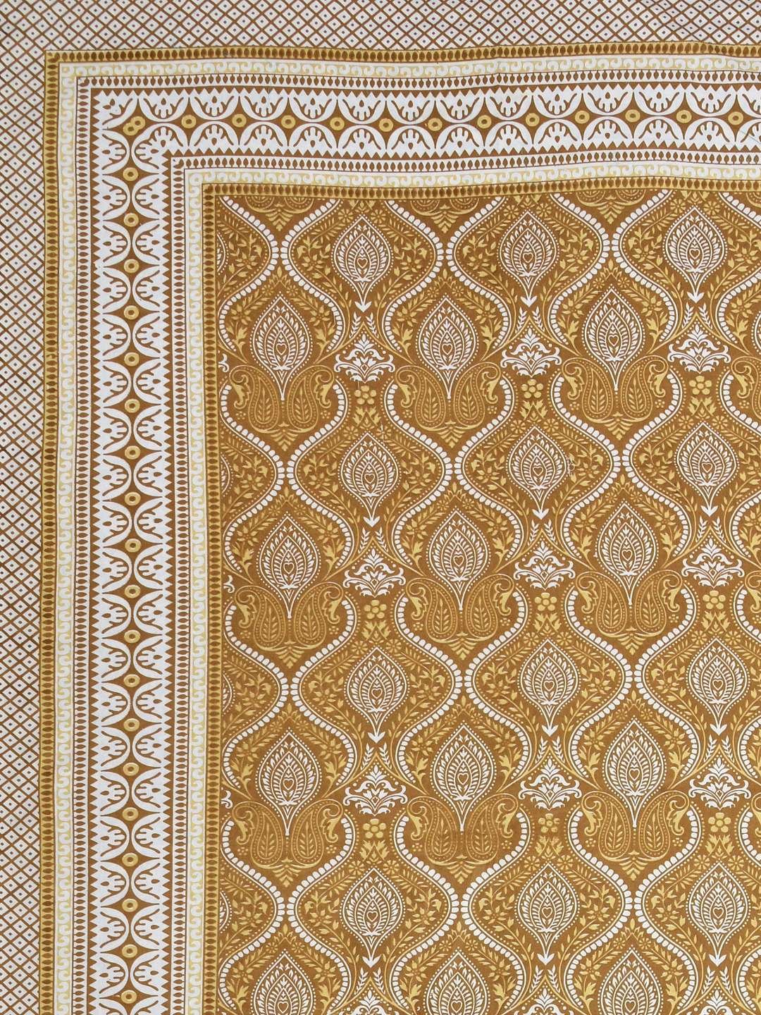 100% Pure Cotton Traditional Printed Bedsheet for Double Bed King Size Bedsheet with 2 Pillow Covers