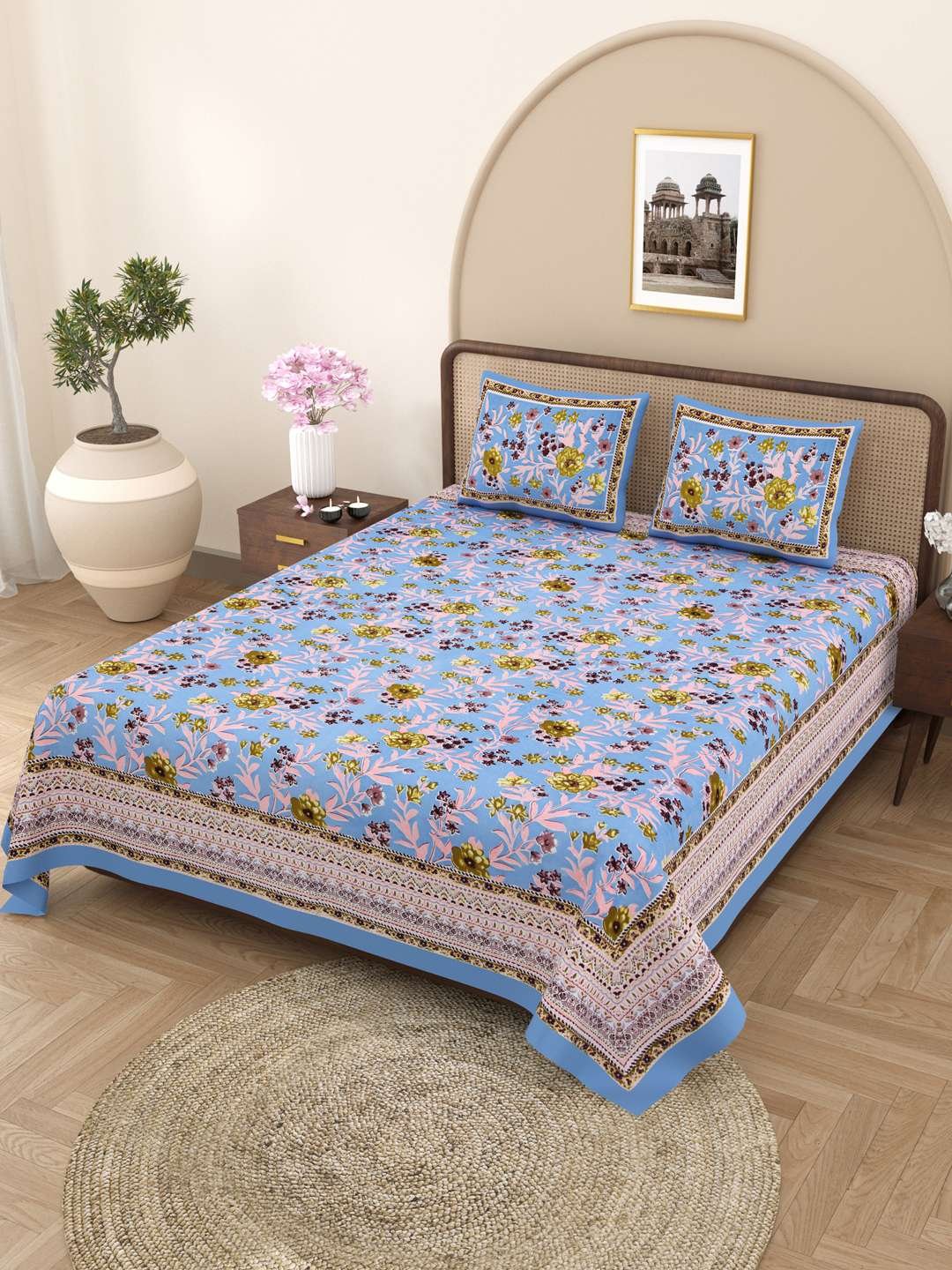 100% Pure Cotton Traditional Printed Bedsheet for Double Bed King Size Bedsheet with 2 Pillow Covers