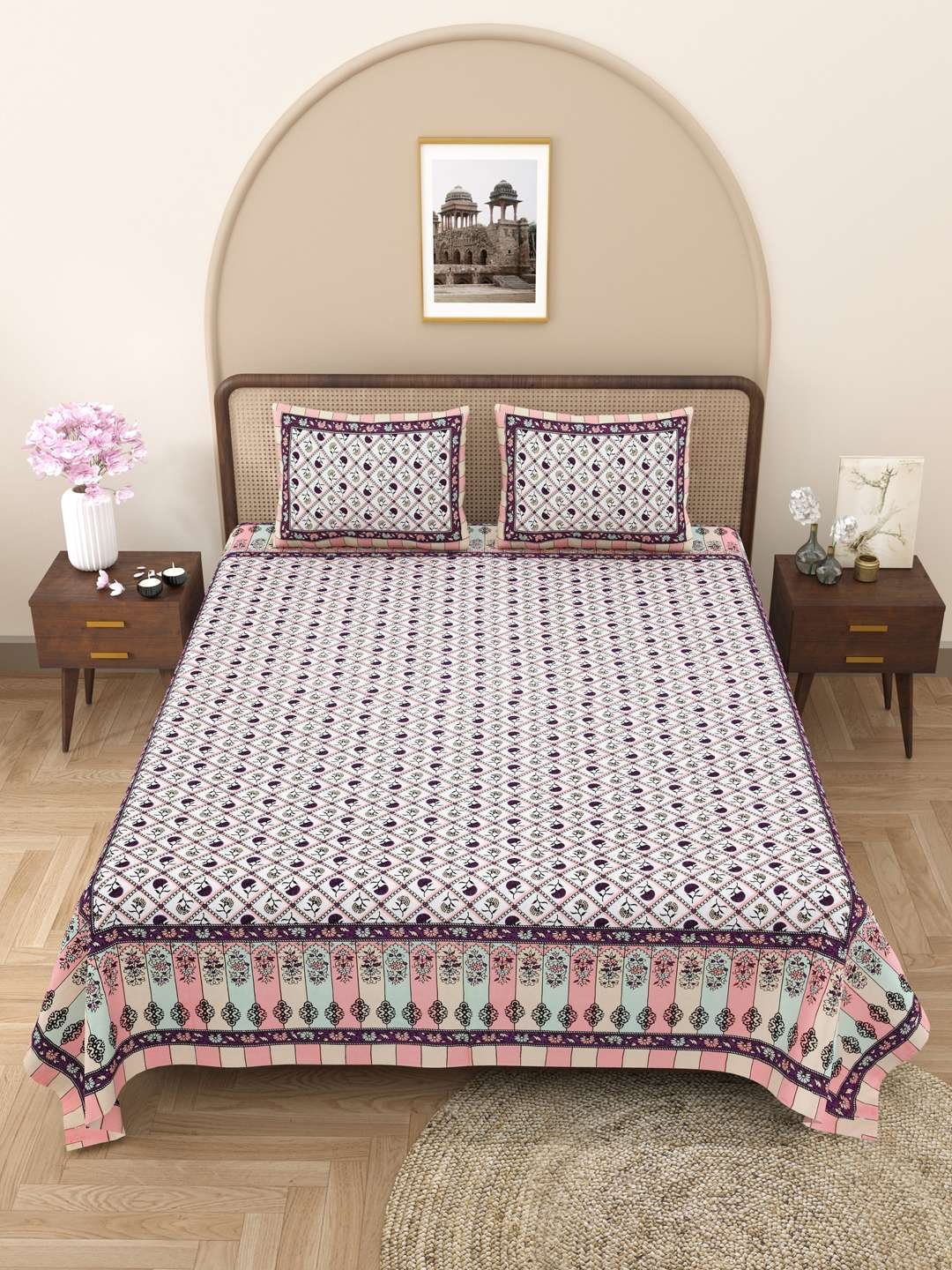 100% Pure Cotton Traditional Printed Bedsheet for Double Bed King Size Bedsheet with 2 Pillow Covers