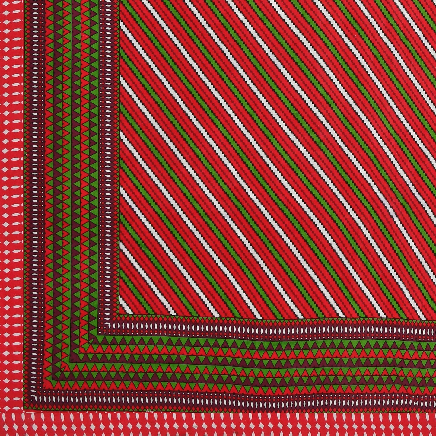 100% Pure Cotton Traditional Printed Bedsheet for Double Bed King Size Bedsheet with 2 Pillow Covers