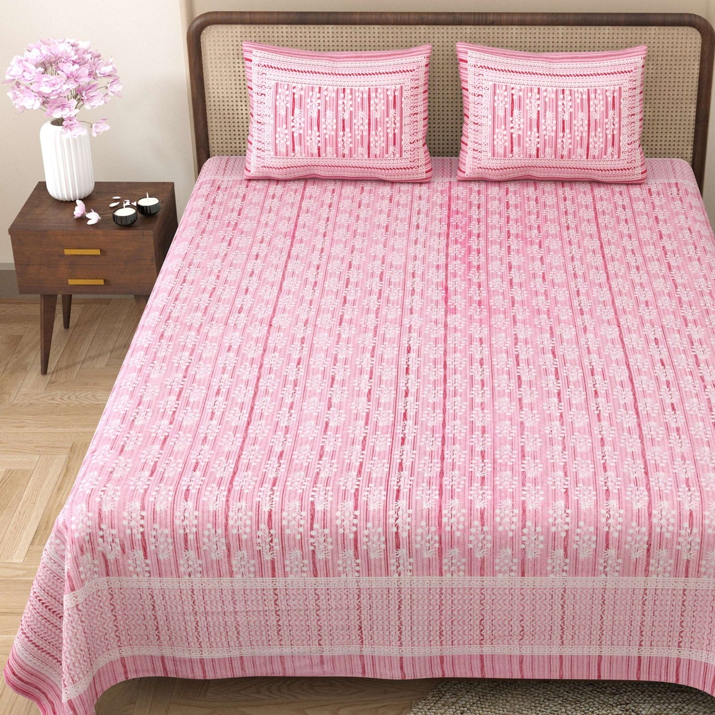 100% Pure Cotton Traditional Printed Bedsheet for Double Bed King Size Bedsheet with 2 Pillow Covers