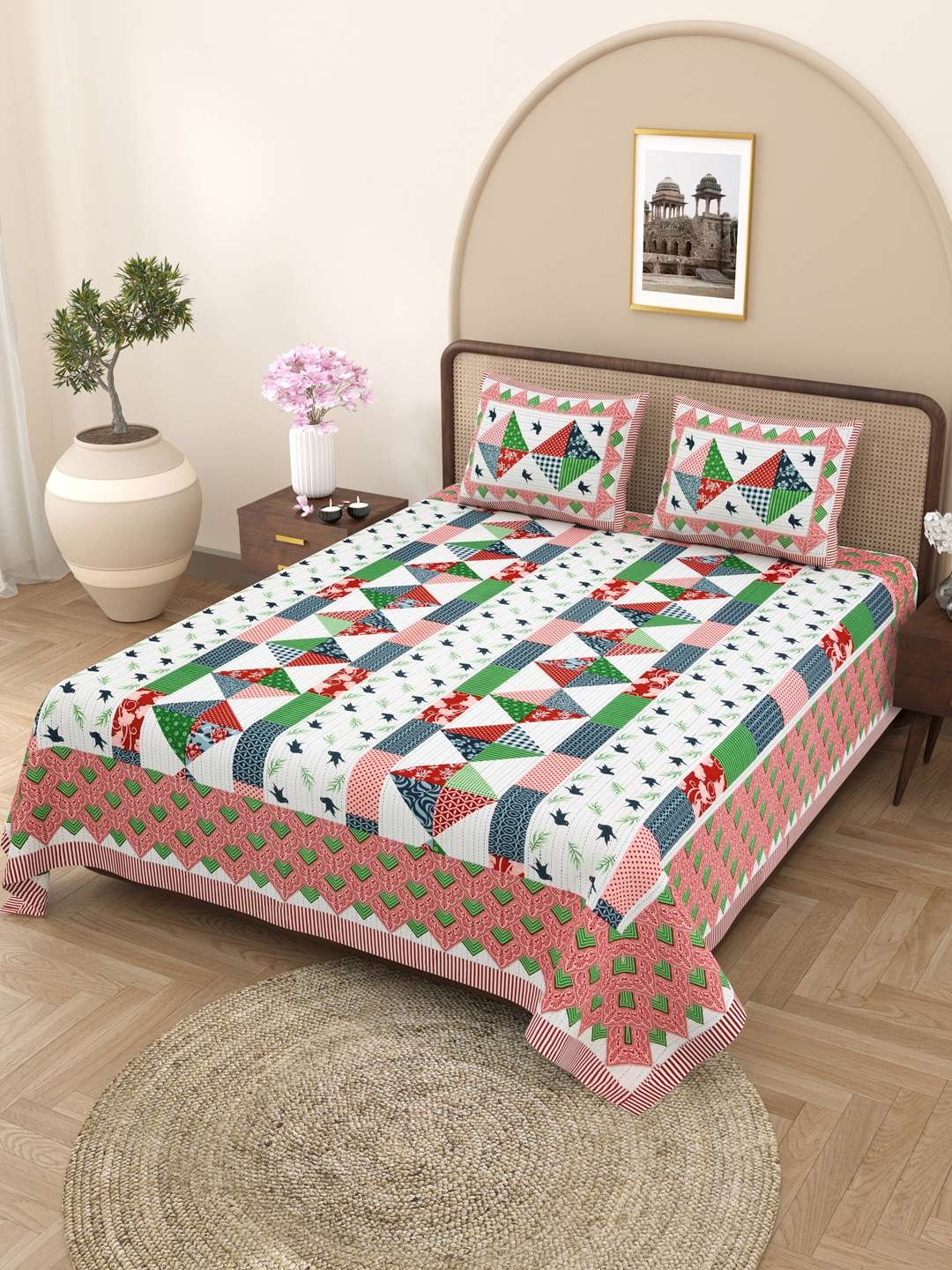 100% Pure Cotton Traditional Printed Bedsheet for Double Bed King Size Bedsheet with 2 Pillow Covers