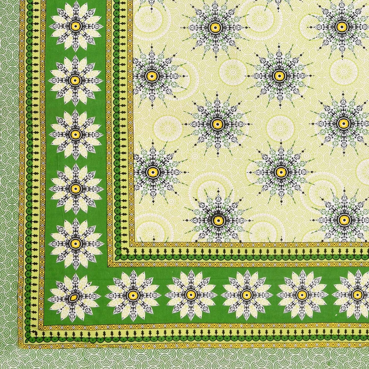 100% Pure Cotton Traditional Printed Bedsheet for Double Bed King Size Bedsheet with 2 Pillow Covers