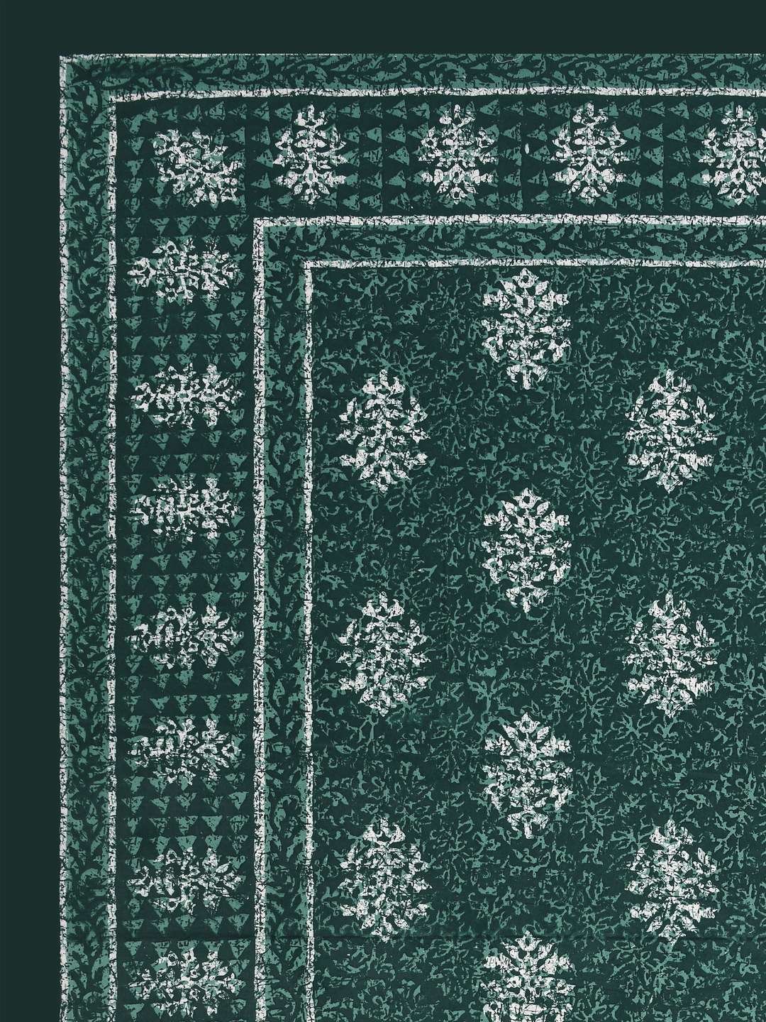 100% Pure Cotton Traditional Printed Bedsheet for Double Bed King Size Bedsheet with 2 Pillow Covers