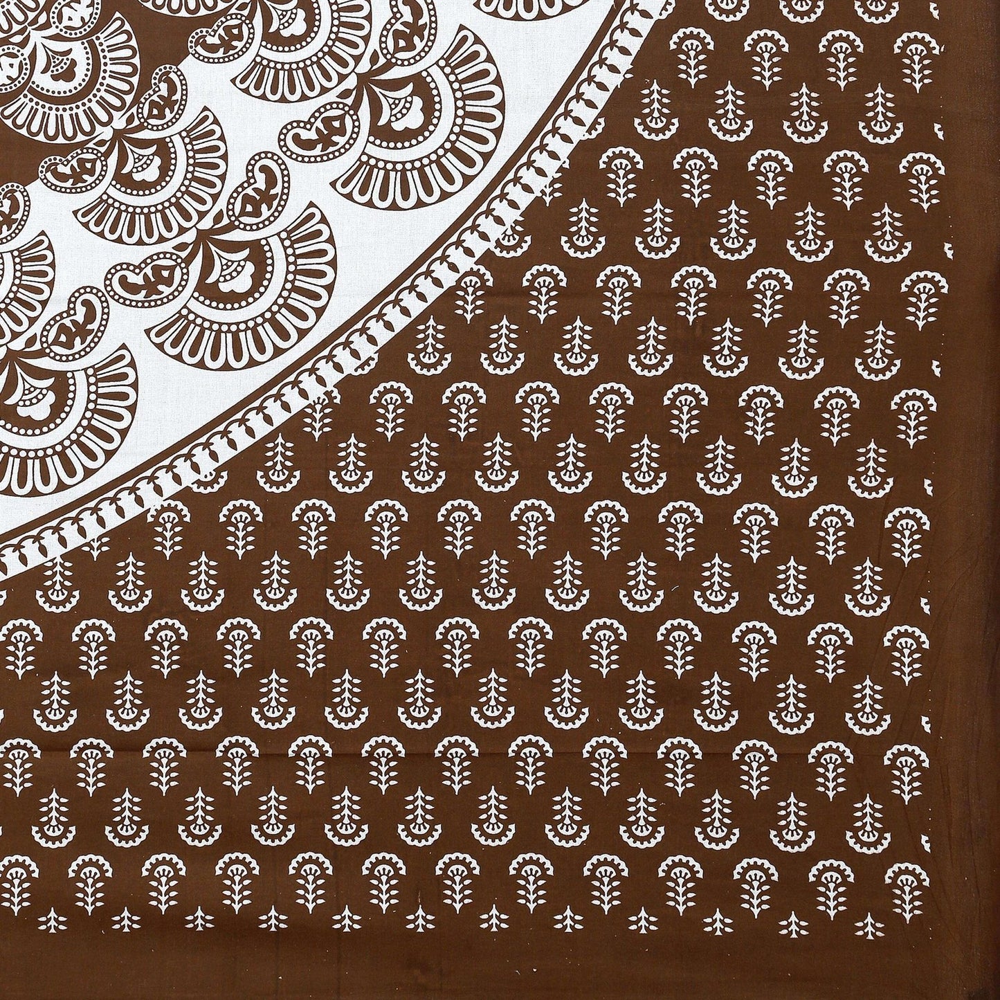 100% Pure Cotton Traditional Printed Bedsheet for Double Bed King Size Bedsheet with 2 Pillow Covers