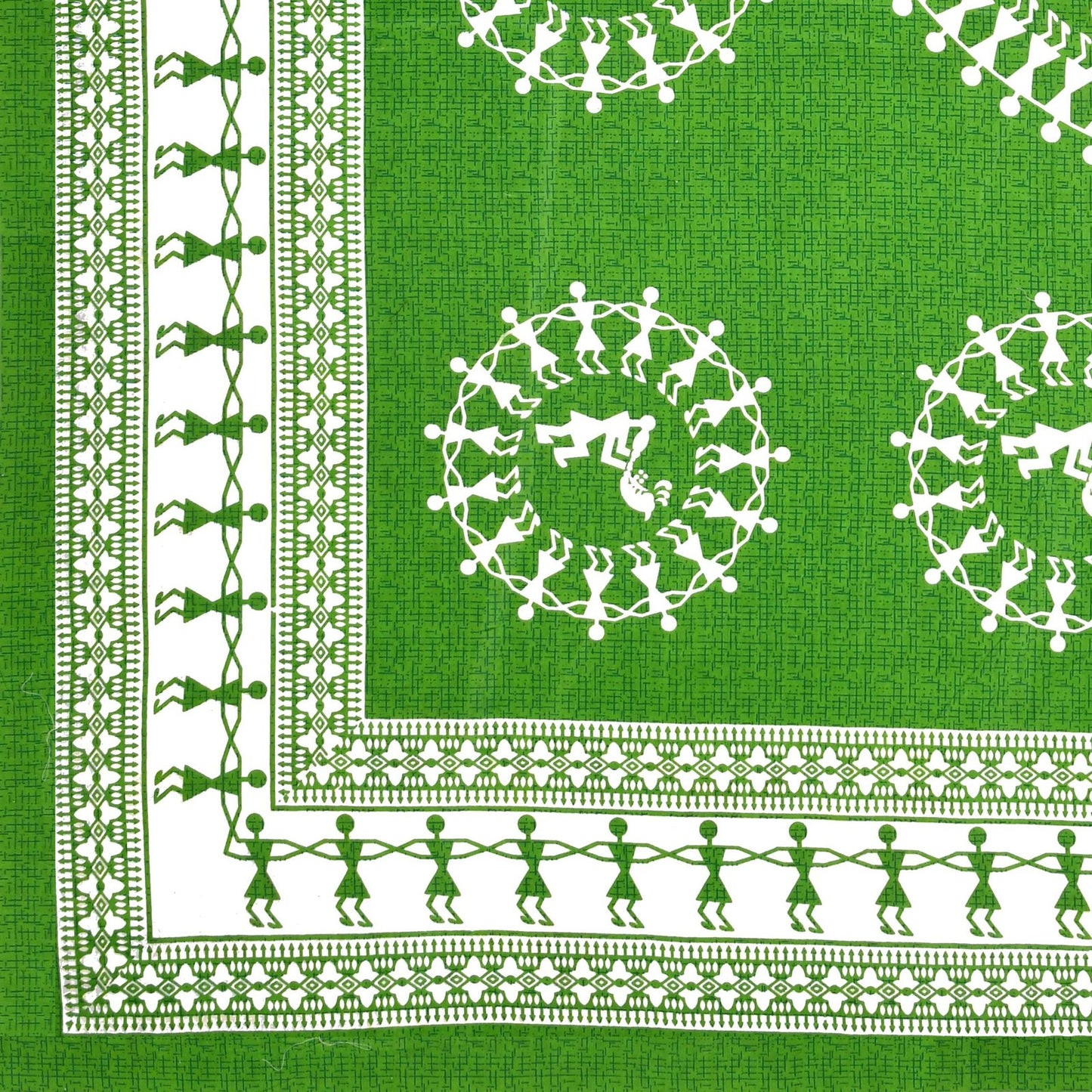 100% Pure Cotton Traditional Printed Bedsheet for Double Bed King Size Bedsheet with 2 Pillow Covers