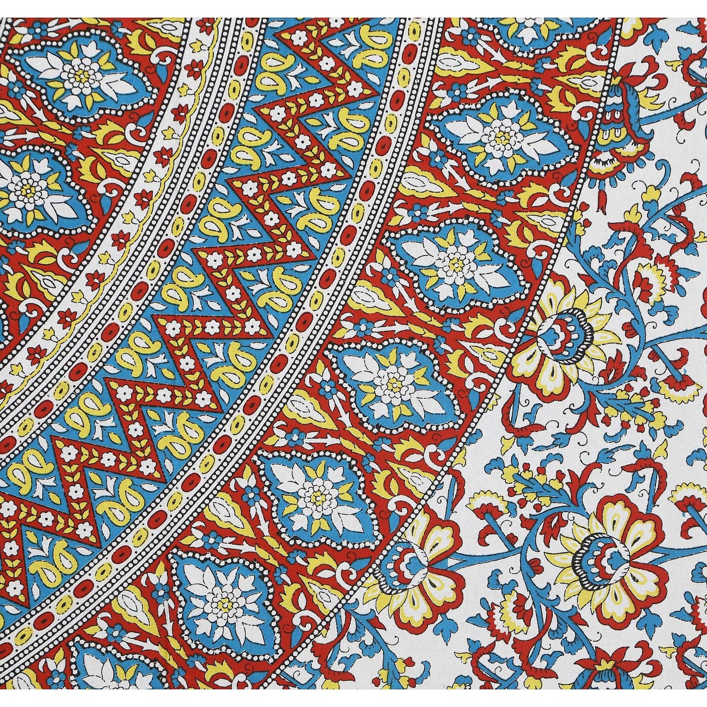 100% Pure Cotton Traditional Printed Bedsheet for Double Bed King Size Bedsheet with 2 Pillow Covers