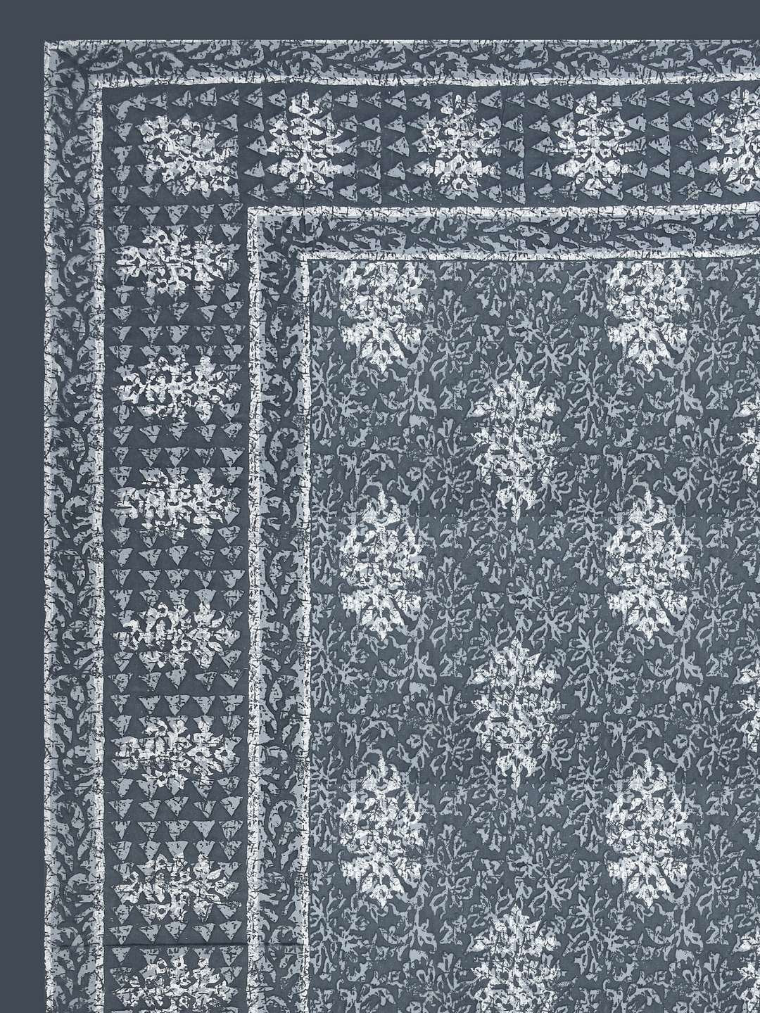 100% Pure Cotton Traditional Printed Bedsheet for Double Bed King Size Bedsheet with 2 Pillow Covers