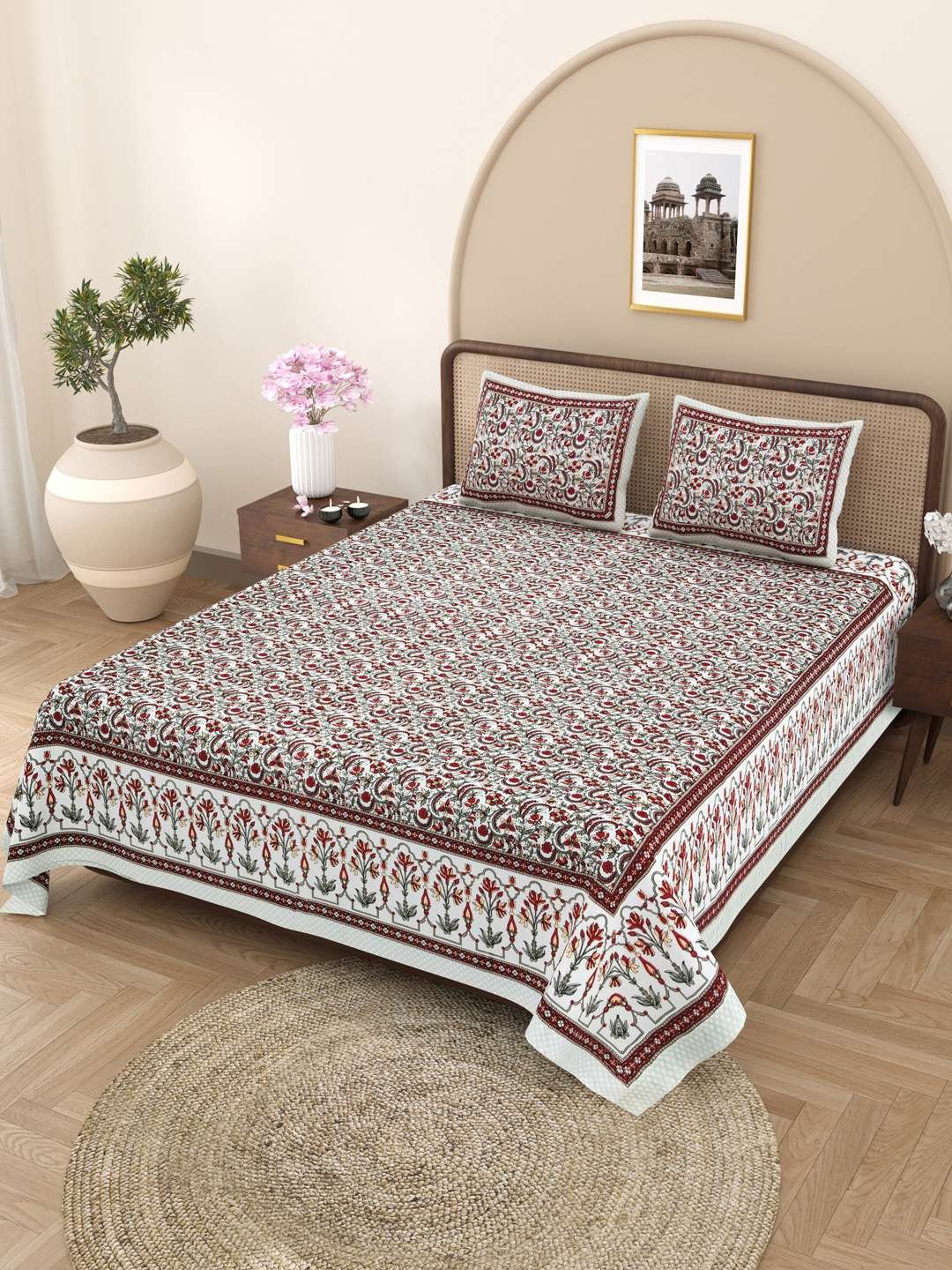 100% Pure Cotton Traditional Printed Bedsheet for Double Bed King Size Bedsheet with 2 Pillow Covers