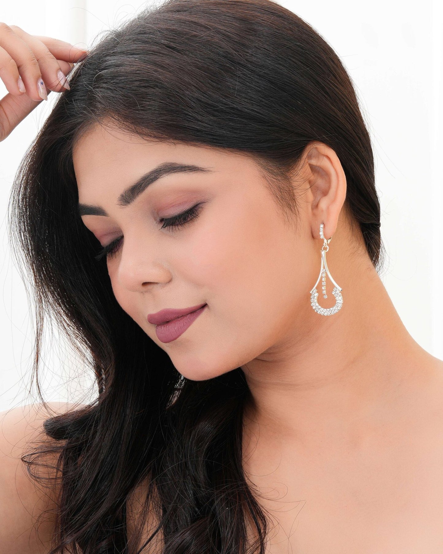 Women’s Indo Western Teardrop Shaped Drop Dangles Party Wear Earrings For Women