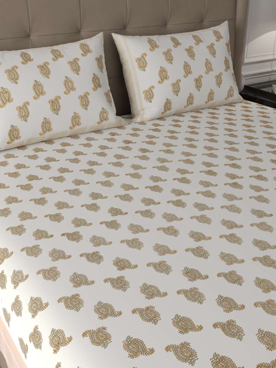 100% Pure Cotton Traditional Printed Bedsheet for Double Bed King Size Bedsheet with 2 Pillow Covers