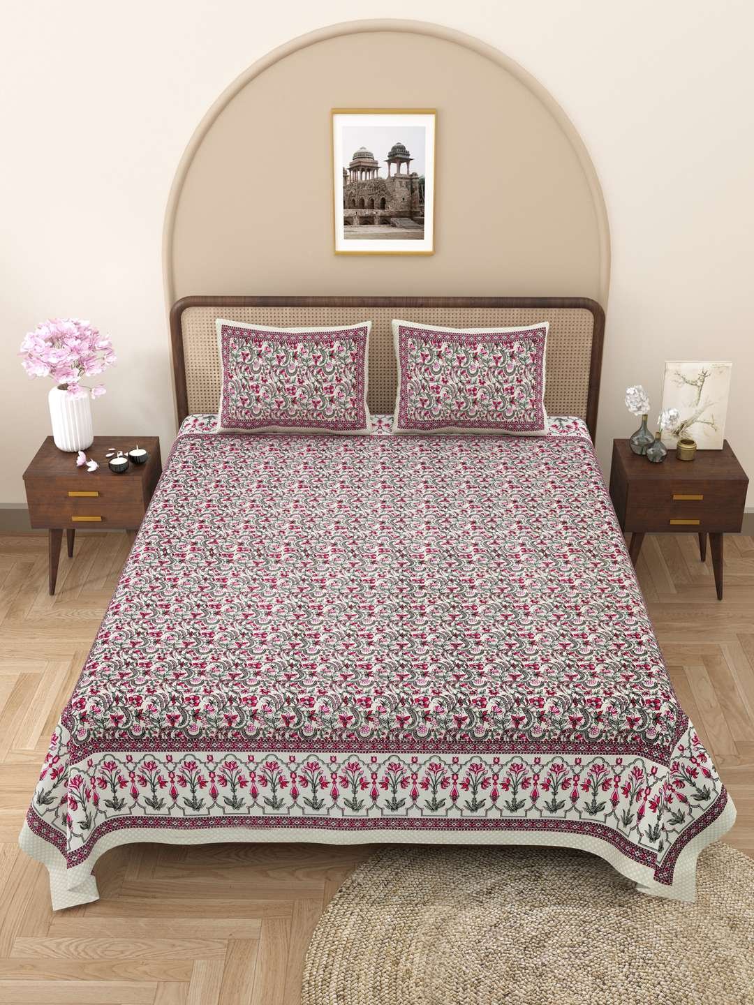 100% Pure Cotton Traditional Printed Bedsheet for Double Bed King Size Bedsheet with 2 Pillow Covers