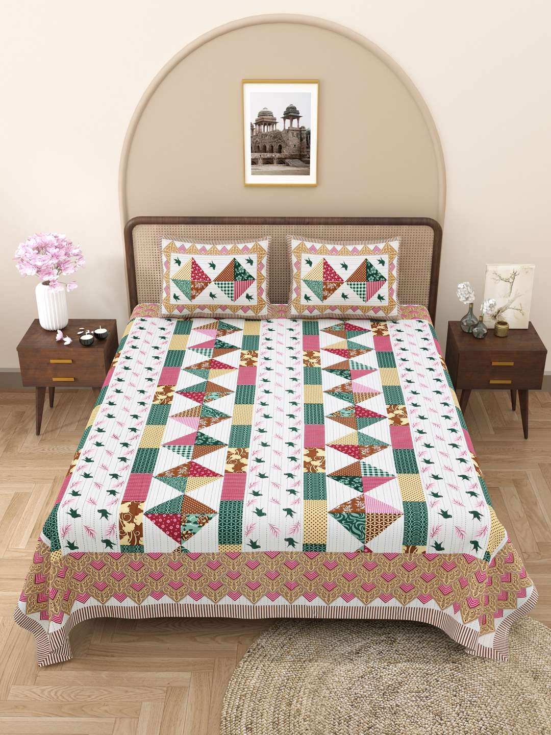 100% Pure Cotton Traditional Printed Bedsheet for Double Bed King Size Bedsheet with 2 Pillow Covers