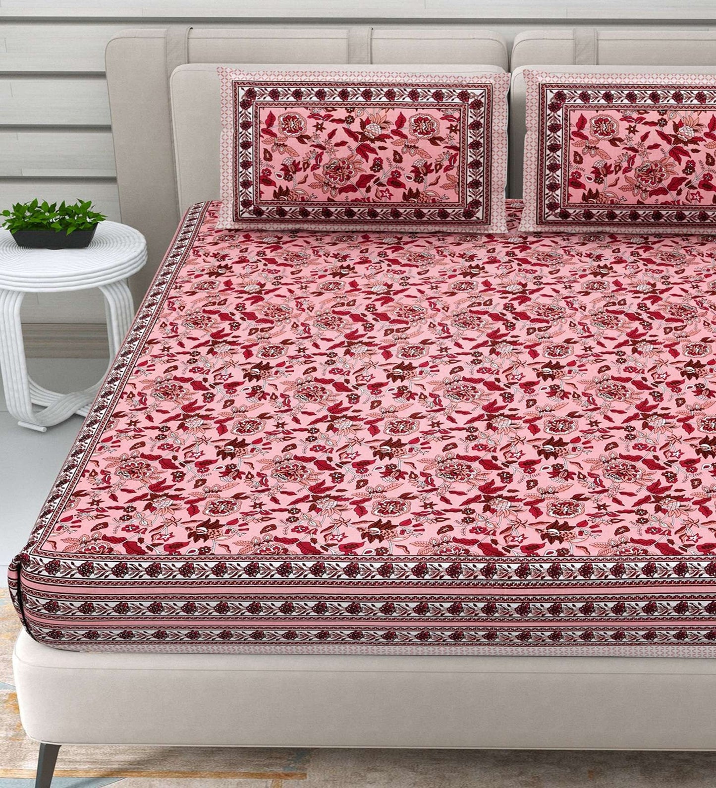 100% Pure Cotton Traditional Printed Bedsheet for Double Bed King Size Bedsheet with 2 Pillow Covers