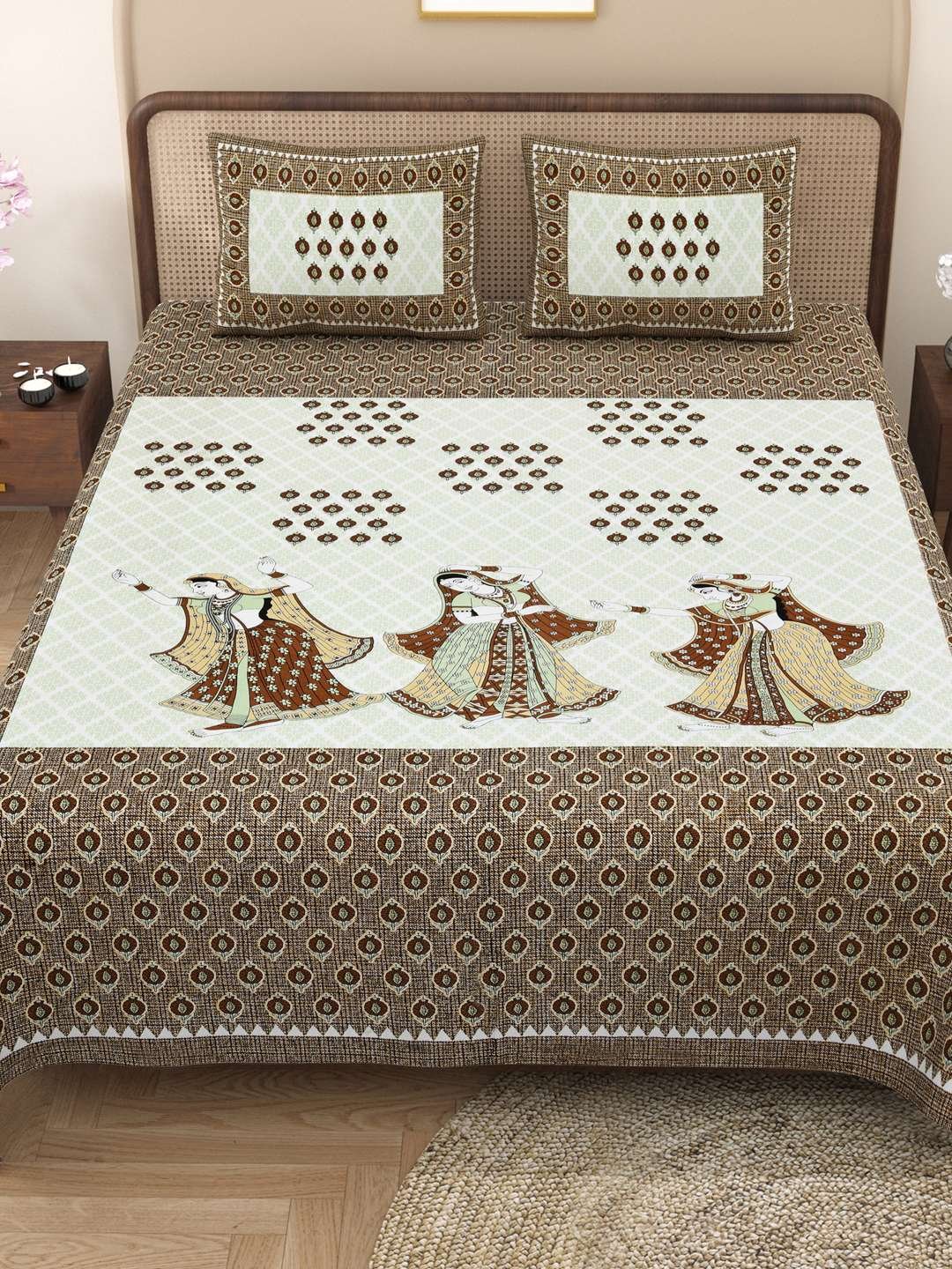 100% Pure Cotton Traditional Printed Bedsheet for Double Bed King Size Bedsheet with 2 Pillow Covers