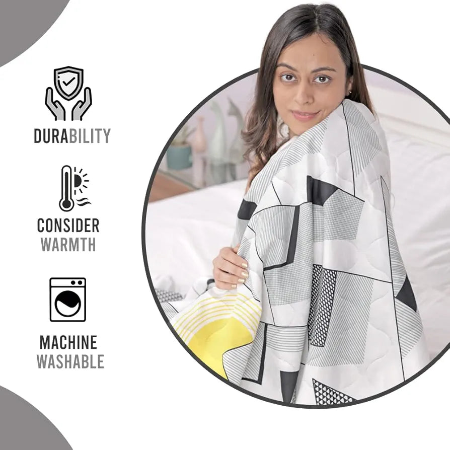 Divine Casa Super Soft Geometric 120 GSM Microfiber Winter Single Bed Size Quilt Comforter TC - 120 Colour Bright White and Black