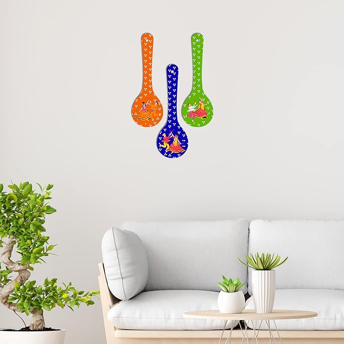 Artvibes Madhubani Art Wooden Wall Hanger for Home | Set of 3