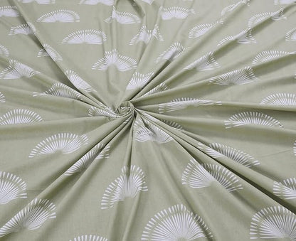 Huesland by Ahmedabad Cotton 144 TC King Size Bedsheet Cotton with 2 Pillow Covers | Sunrise | Basil Green & White