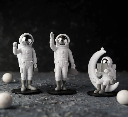 Street27 3pcs Astronaut Figurine Mirror Spaceman Ornament