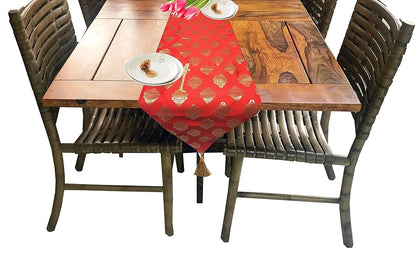 Pink Parrot 1-piece Polyester Dopian Silk Table Runner Colour Red