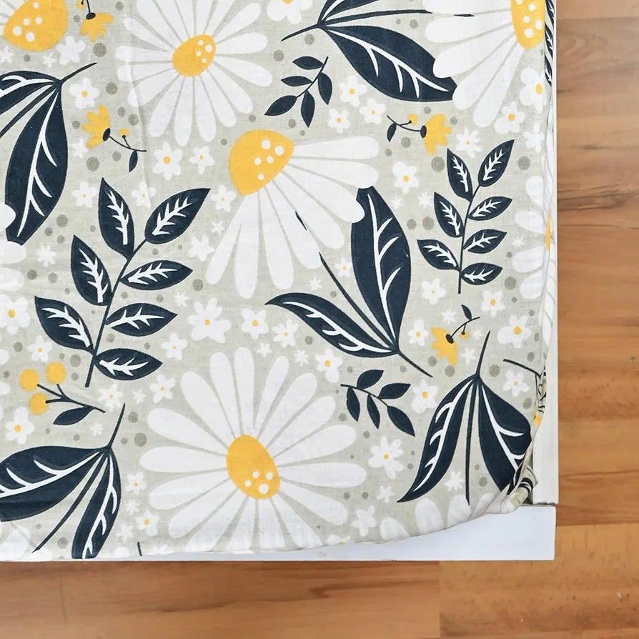 Divine Casa Floret 100% Cotton Double Fitted Bedsheet 144 TC Colour Vintage Daisies