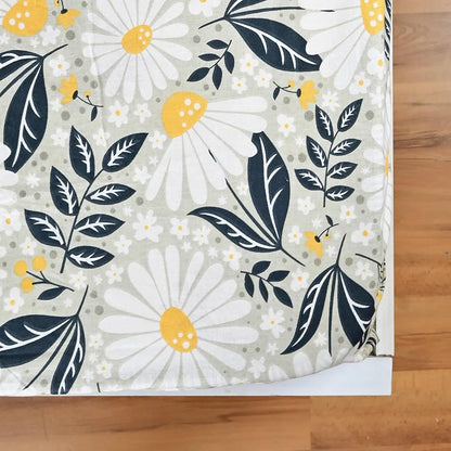 Divine Casa Floret 100% Cotton Double Fitted Bedsheet 144 TC Colour Vintage Daisies