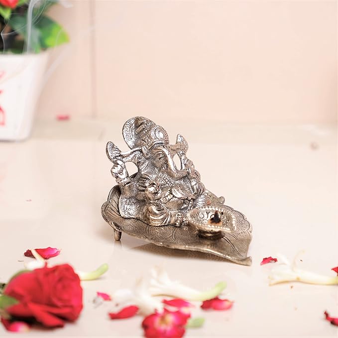 Kridaykraft Metal Silver Polish Ganpati on Leaf for Home Decor and Gift Purpose Ganesha Colour Gold
