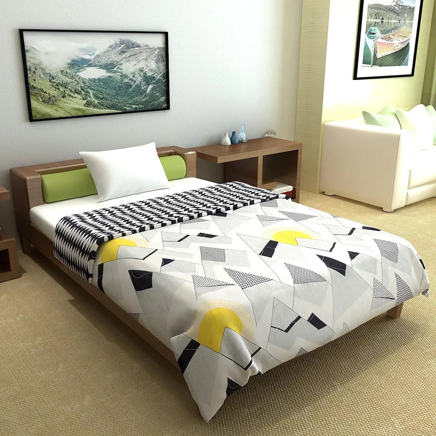 Divine Casa Super Soft Geometric 120 GSM Microfiber Winter Single Bed Size Quilt Comforter TC - 120 Colour Bright White and Black