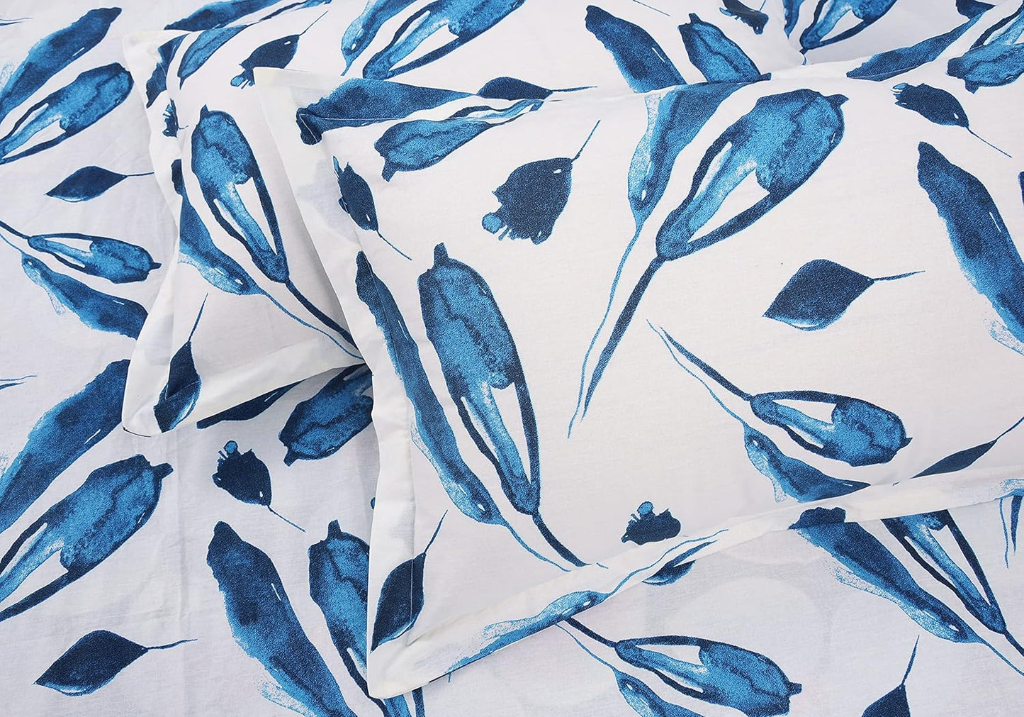 Huesland by Ahmedabad Cotton 144 TC Cotton King Size Bedsheet with 2 Pillow Covers - White & Blue