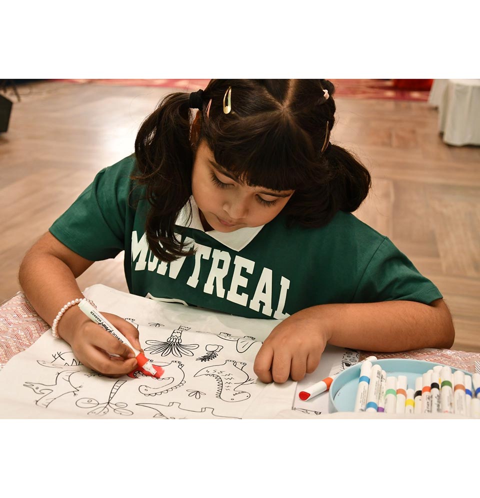 DIY Color Your Bag Kit Available with Different Themes | 3years+