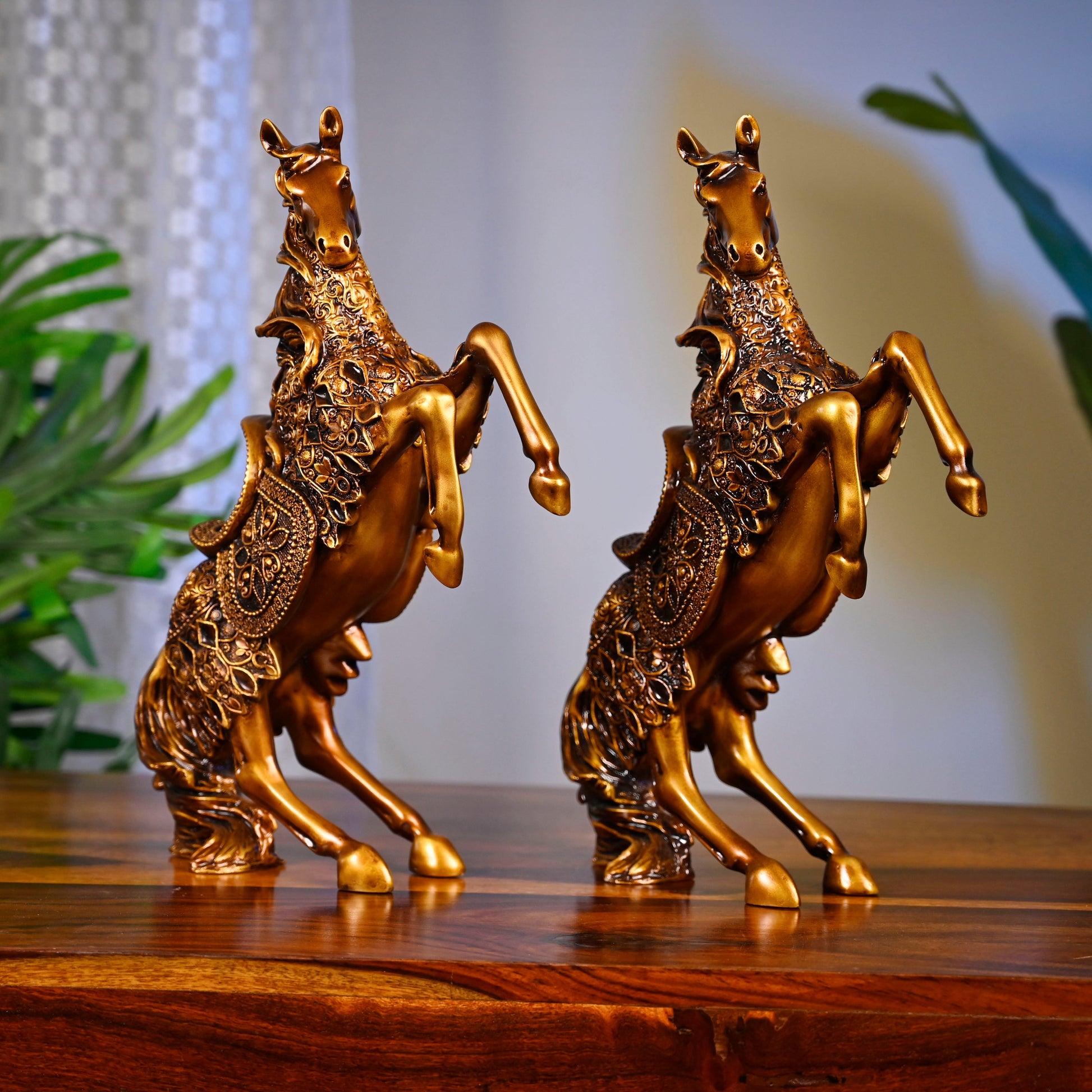Artarium Rising Horse Idol