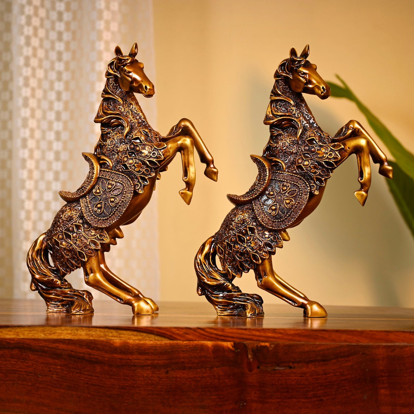 Artarium Rising Horse Idol