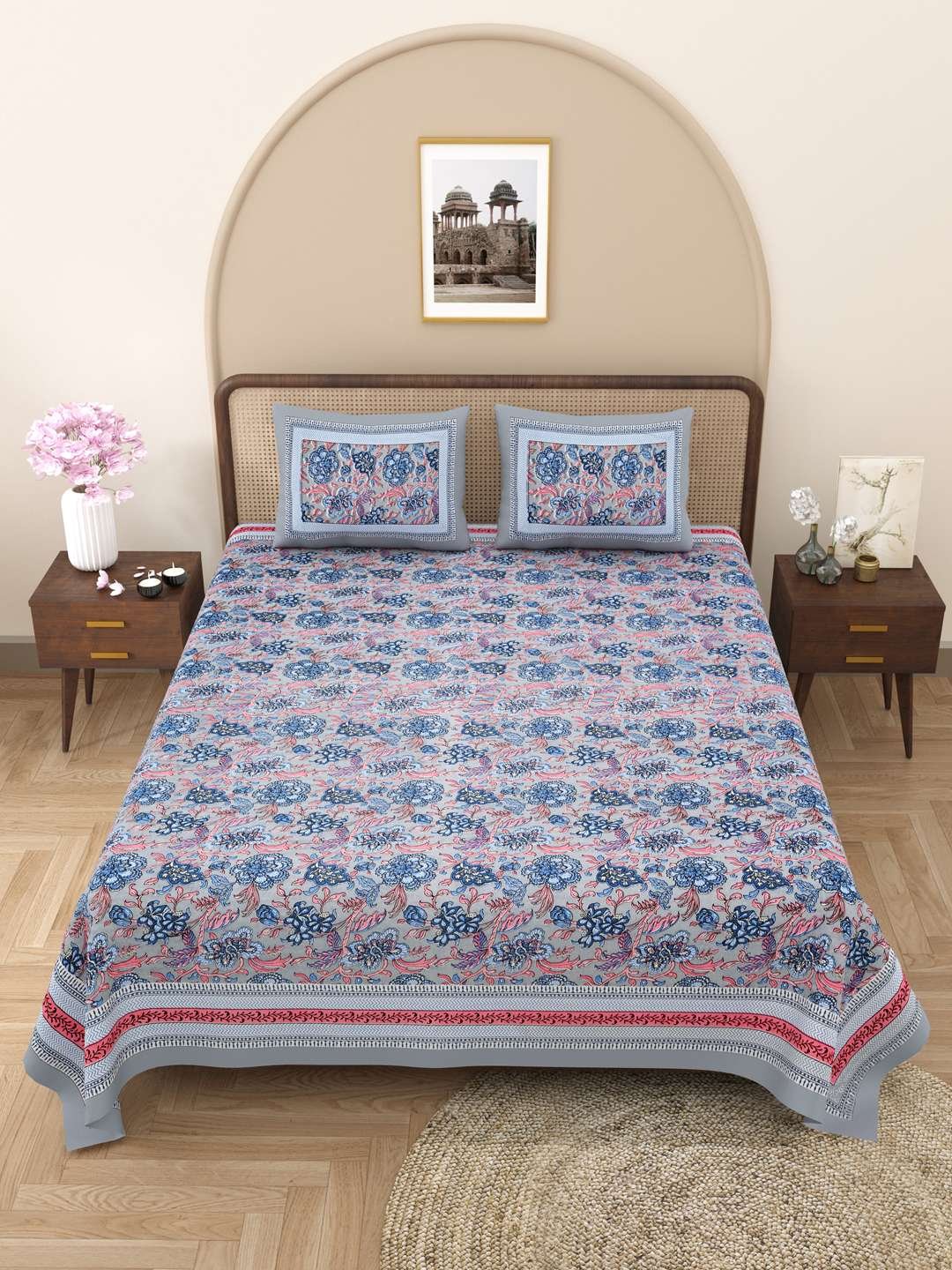 100% Pure Cotton Traditional Printed Bedsheet for Double Bed King Size Bedsheet with 2 Pillow Covers