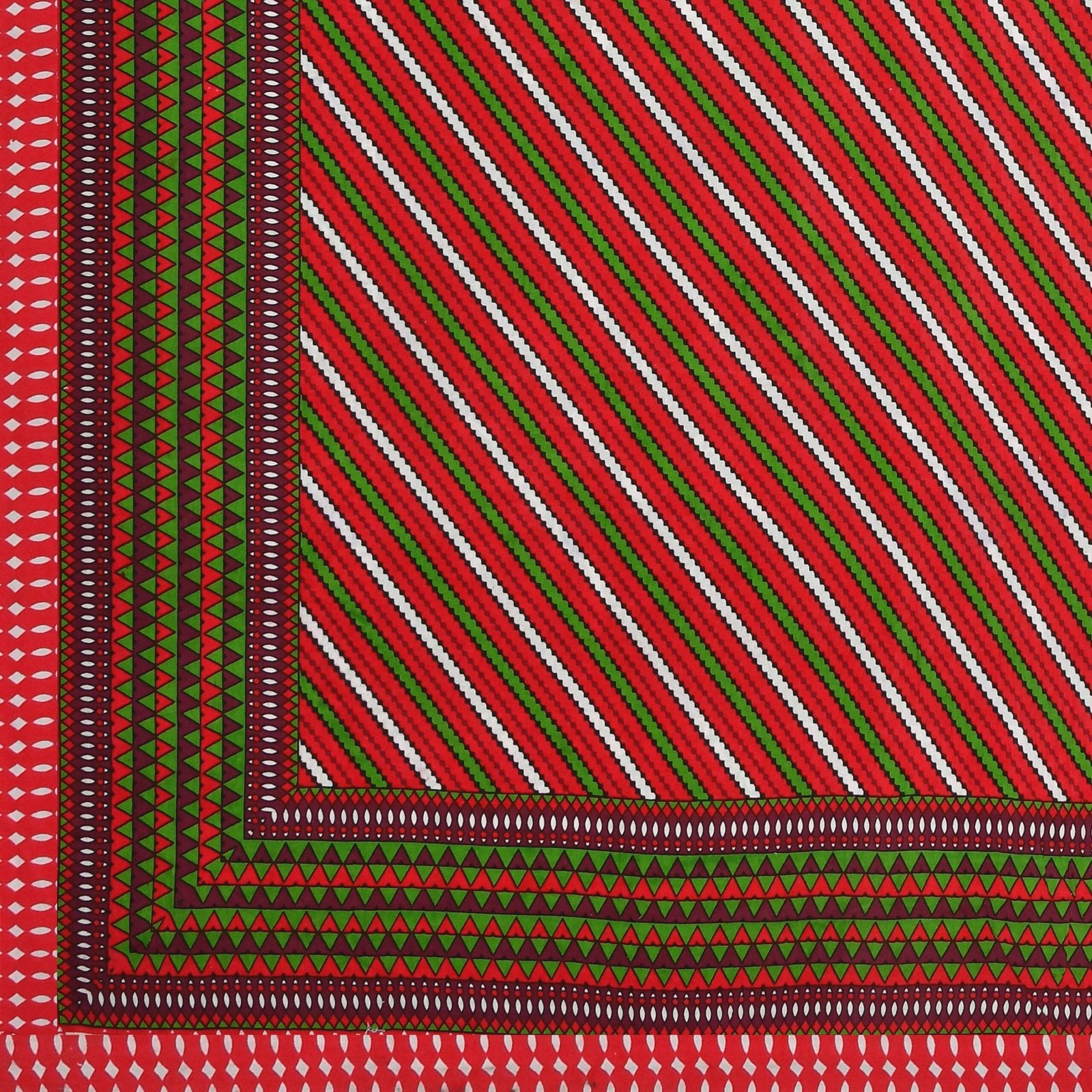 100% Pure Cotton Traditional Printed Bedsheet for Double Bed King Size Bedsheet with 2 Pillow Covers