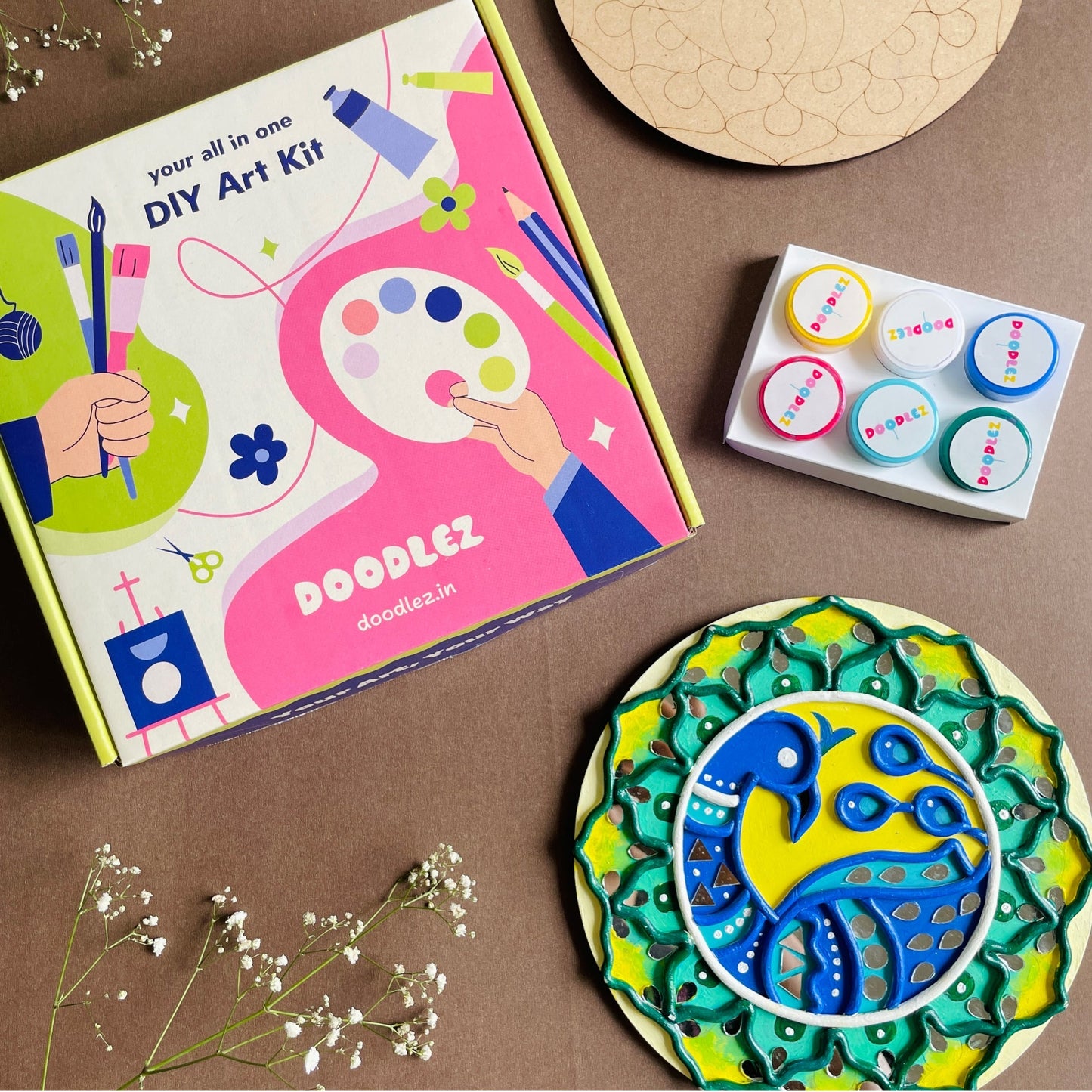 Peacock Lippan Art Kit