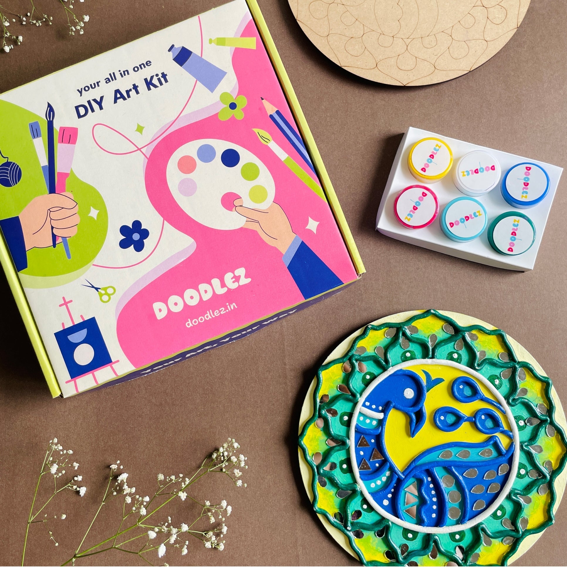 Peacock Lippan Art Kit