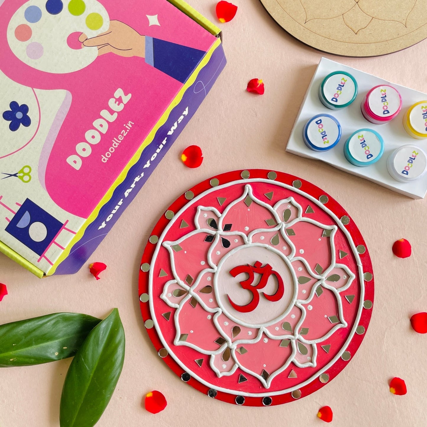 Sacred Om Lippan Art Kit