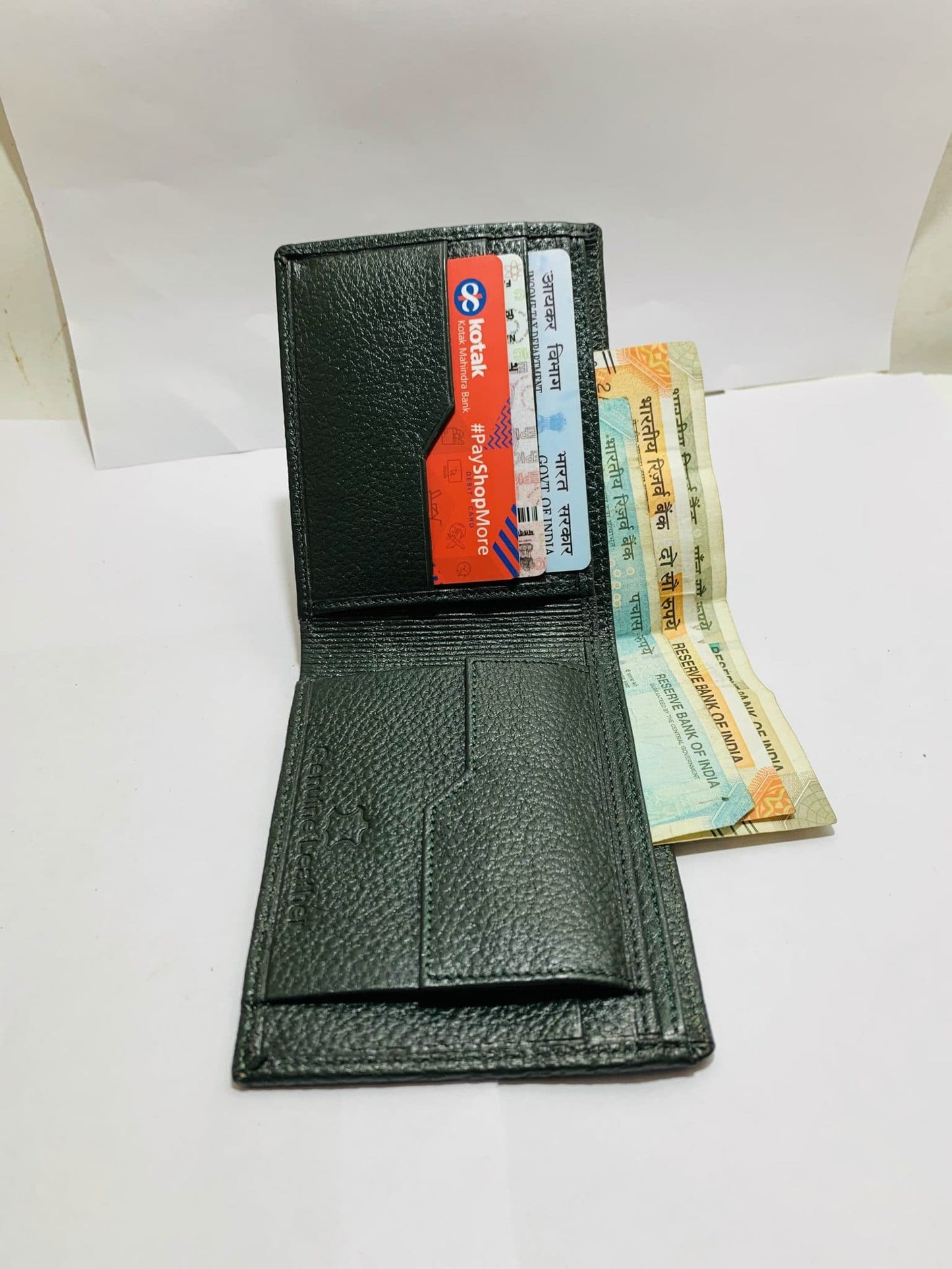 Craftshades RFID Protected Genuine High Quality Leather Wallet for Men ( Black )
