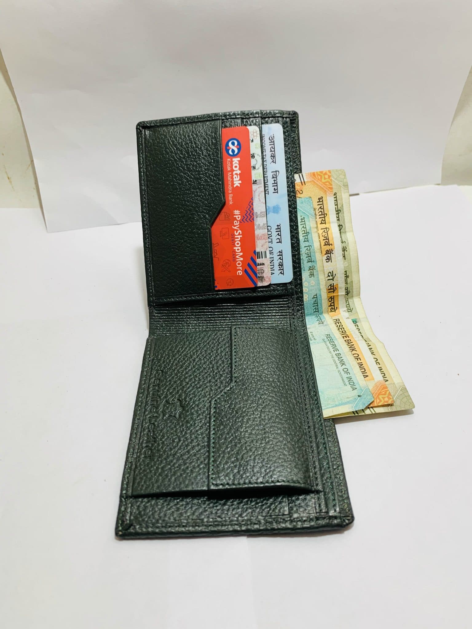 Craftshades RFID Protected Genuine High Quality Leather Wallet for Men ( Black )