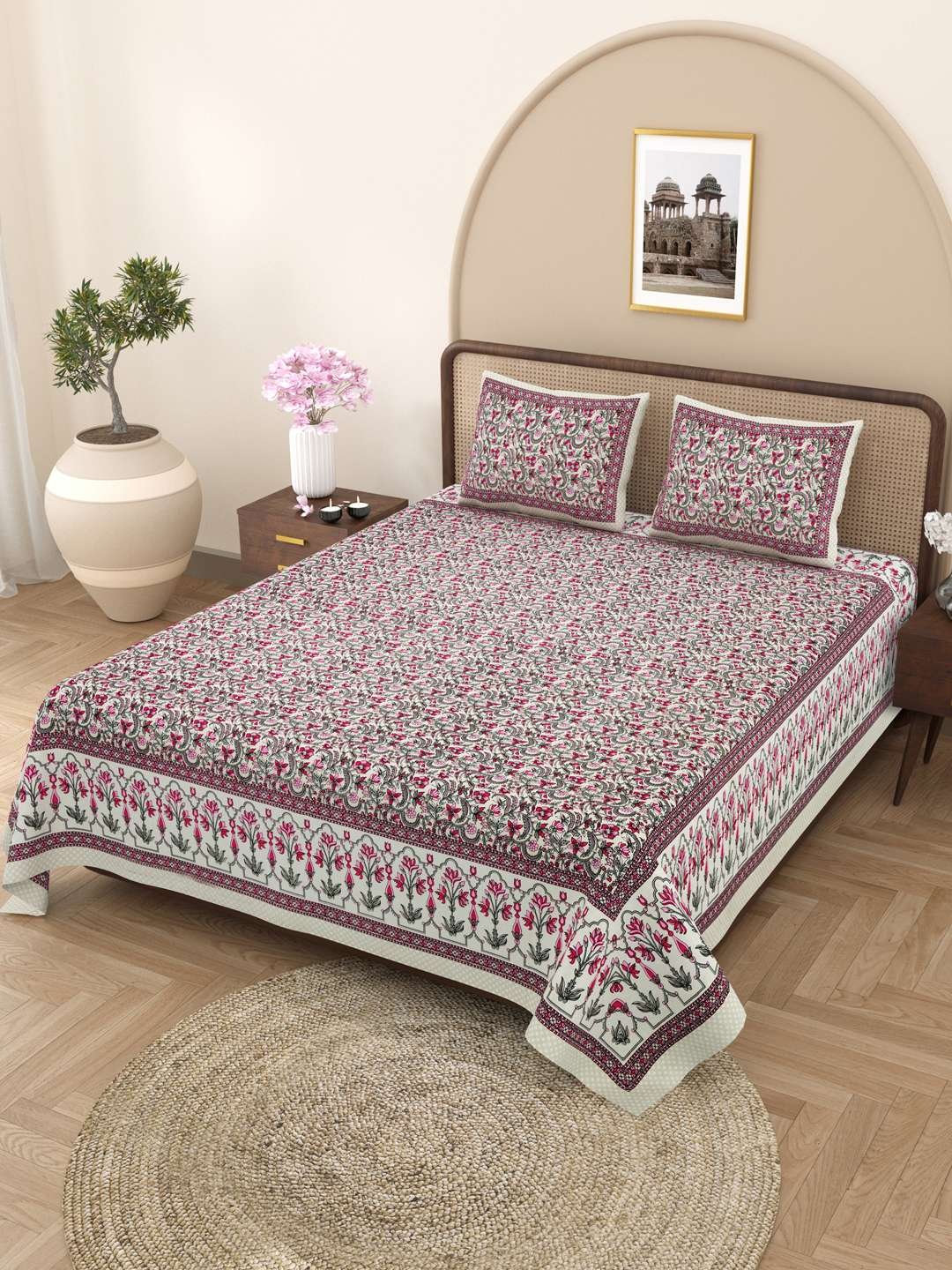 100% Pure Cotton Traditional Printed Bedsheet for Double Bed King Size Bedsheet with 2 Pillow Covers