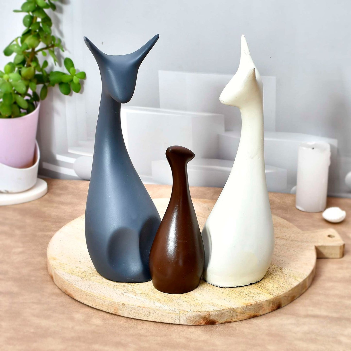 Giraffe Pair Antique Finish Showpiece