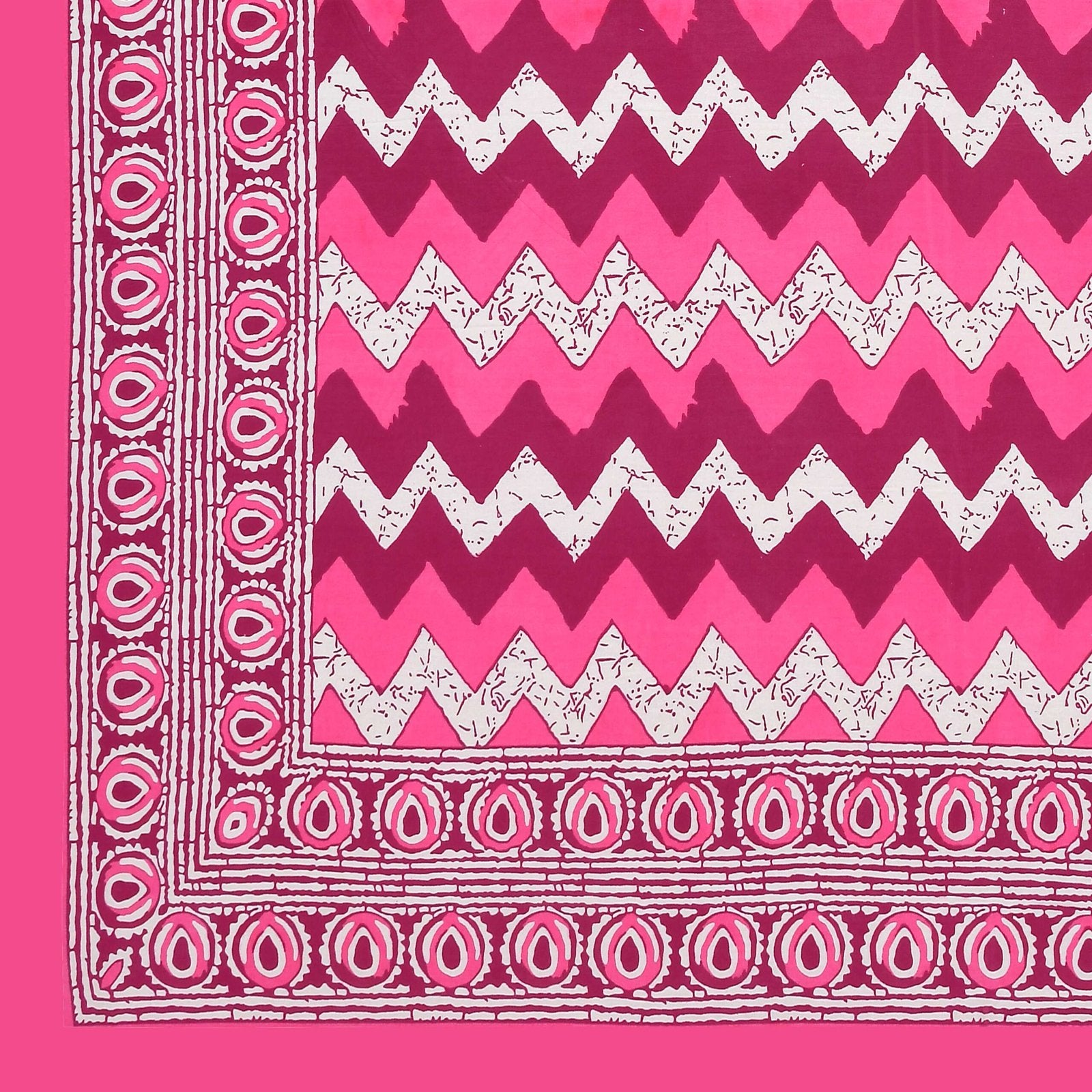 100% Pure Cotton Traditional Printed Bedsheet for Double Bed King Size Bedsheet with 2 Pillow Covers